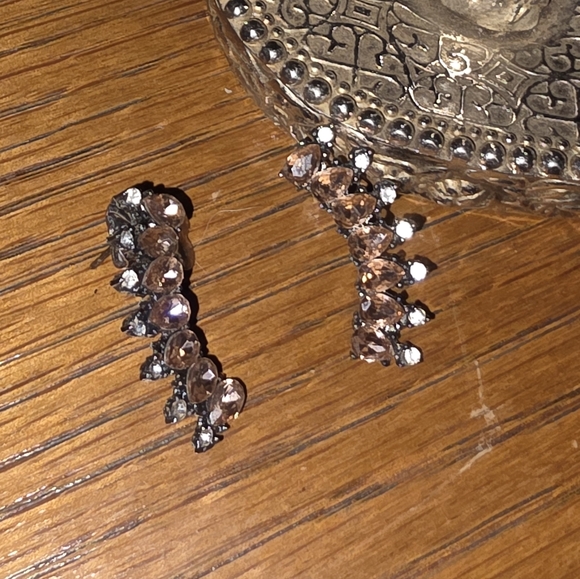 925 Elegant Silver and Pink Ear Cuff